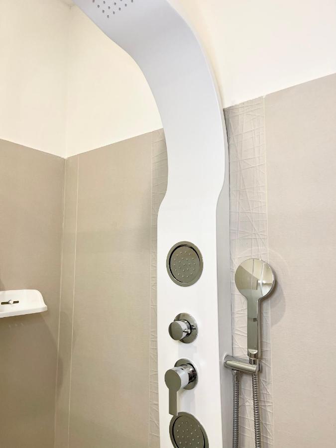 The White House, Modern Apartment In Center Milano Dış mekan fotoğraf