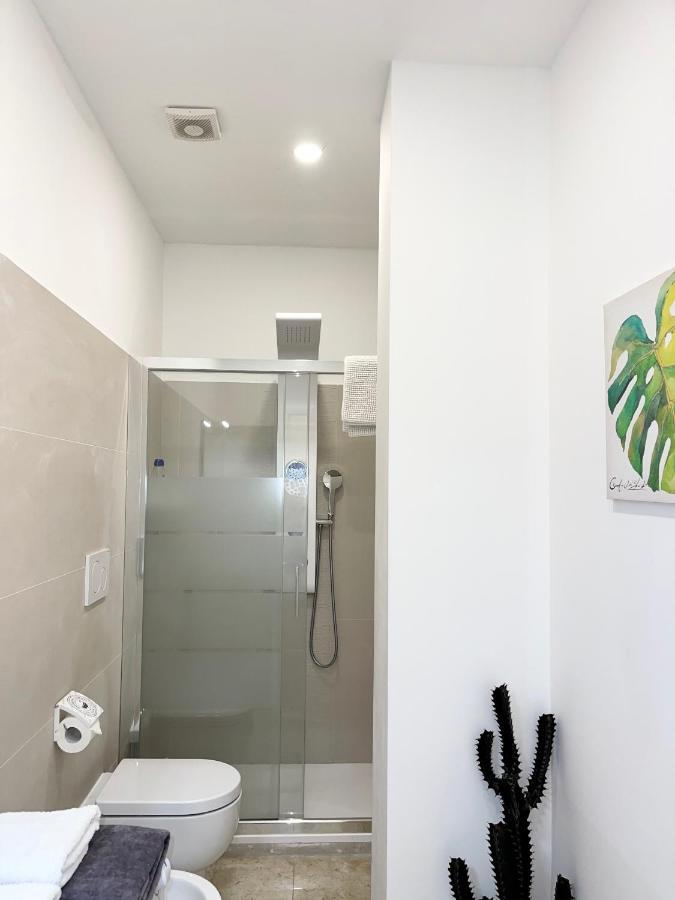 The White House, Modern Apartment In Center Milano Dış mekan fotoğraf