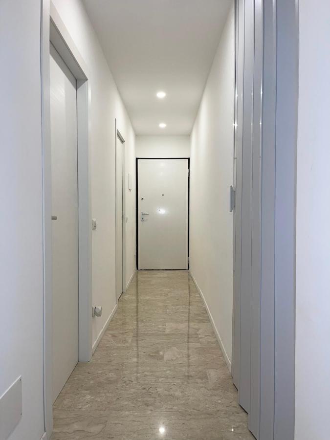 The White House, Modern Apartment In Center Milano Dış mekan fotoğraf